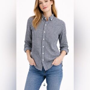 UNTUCKit Navy and White Gingham Shirt size~ medium